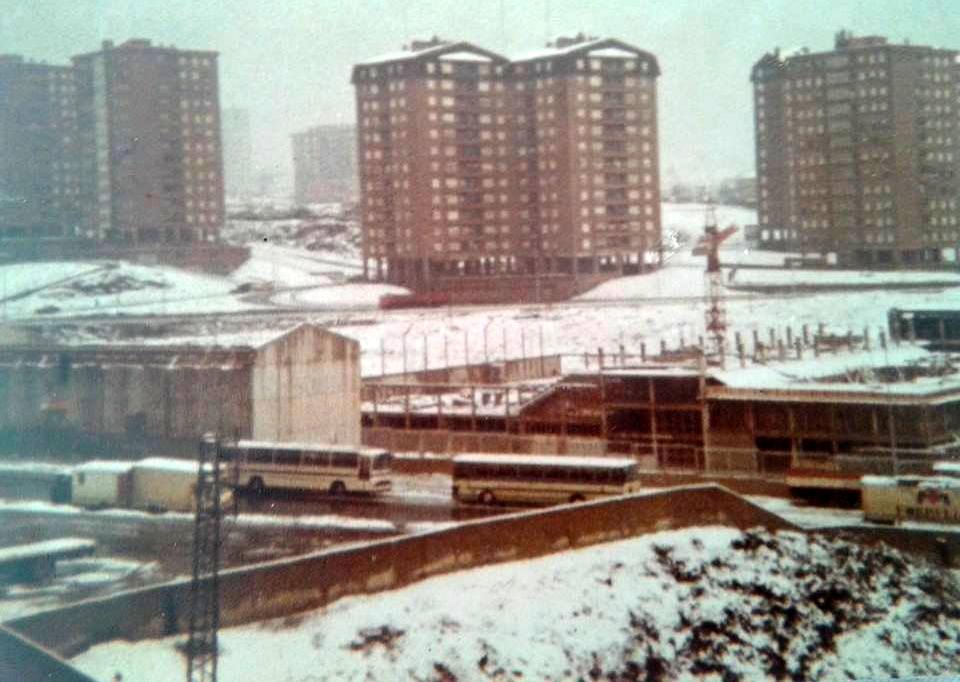Txurdinaga 9 -Polideportivo en construccion (Año 84-85)