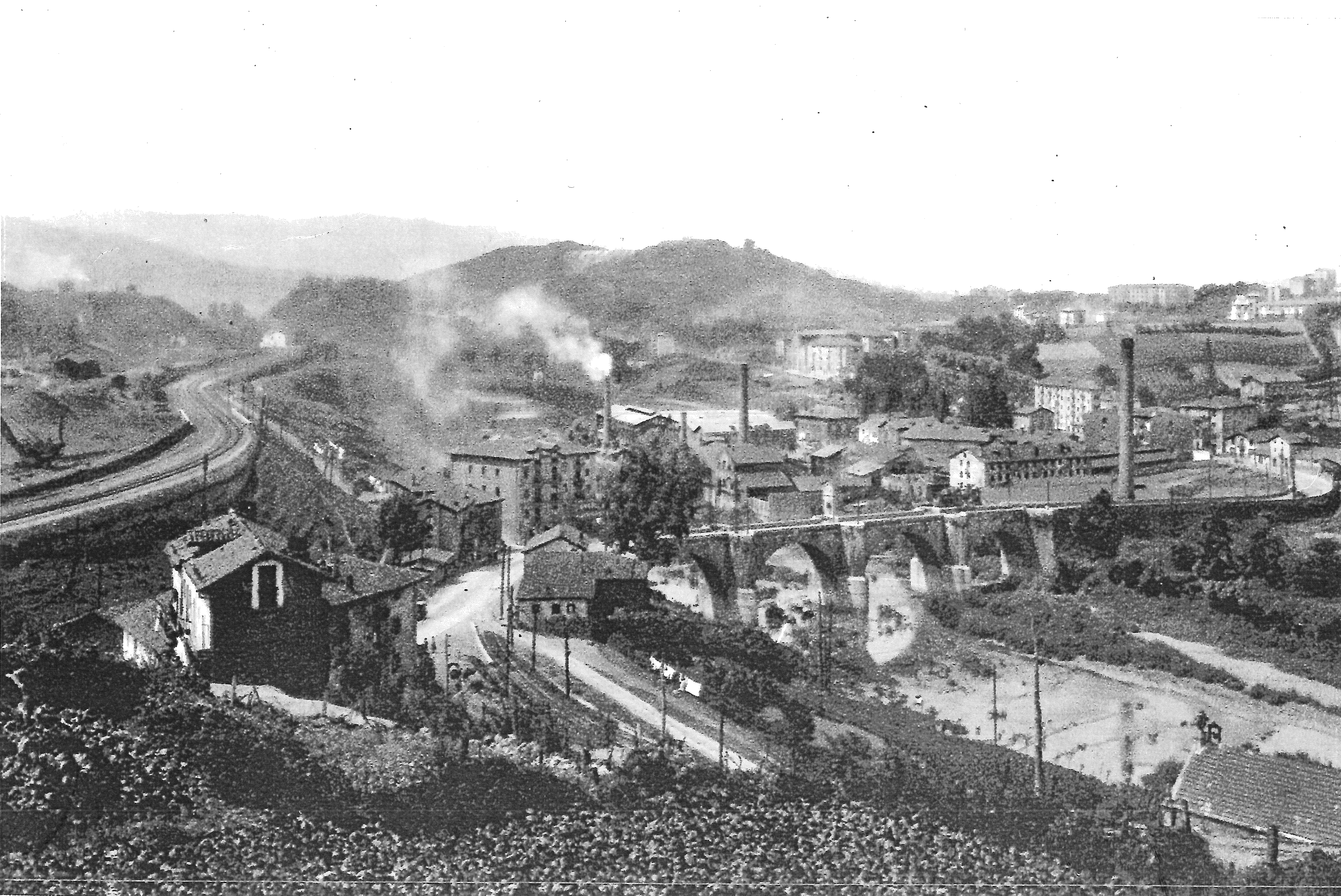 Bolueta desde la carretera del Calero