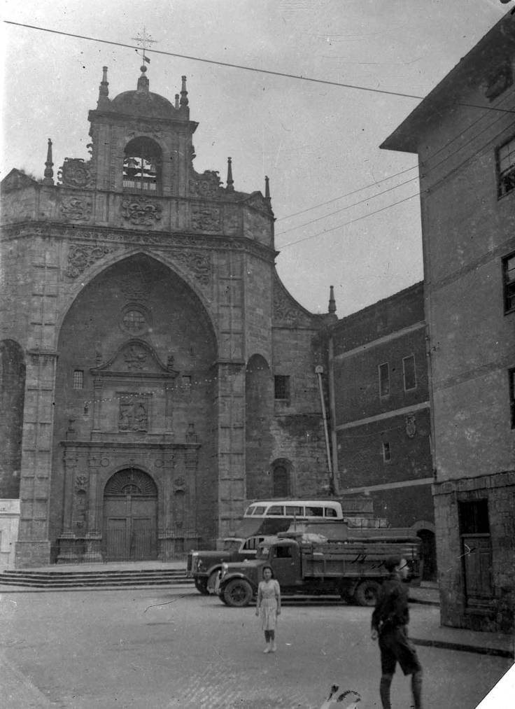 CONVENTO E IGLESIA DE LA ENCARNACION HACIA 1940