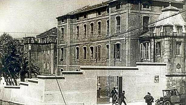 Fachada de la cárcel de Larrinaga. (Sabino Arana Fundazioa)