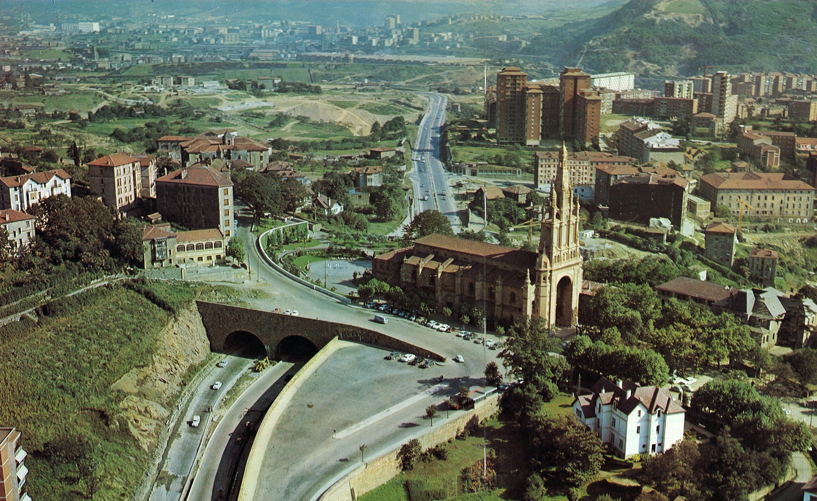 VISTA DE BEGOÑA Y TXURDINAGA 1968