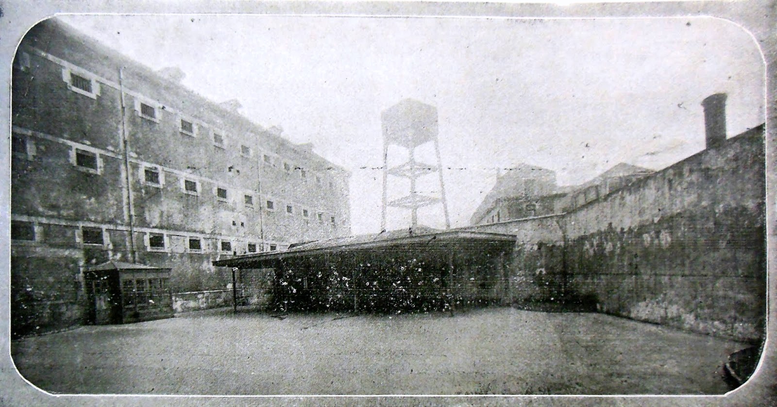 patio cárcel larrinaga