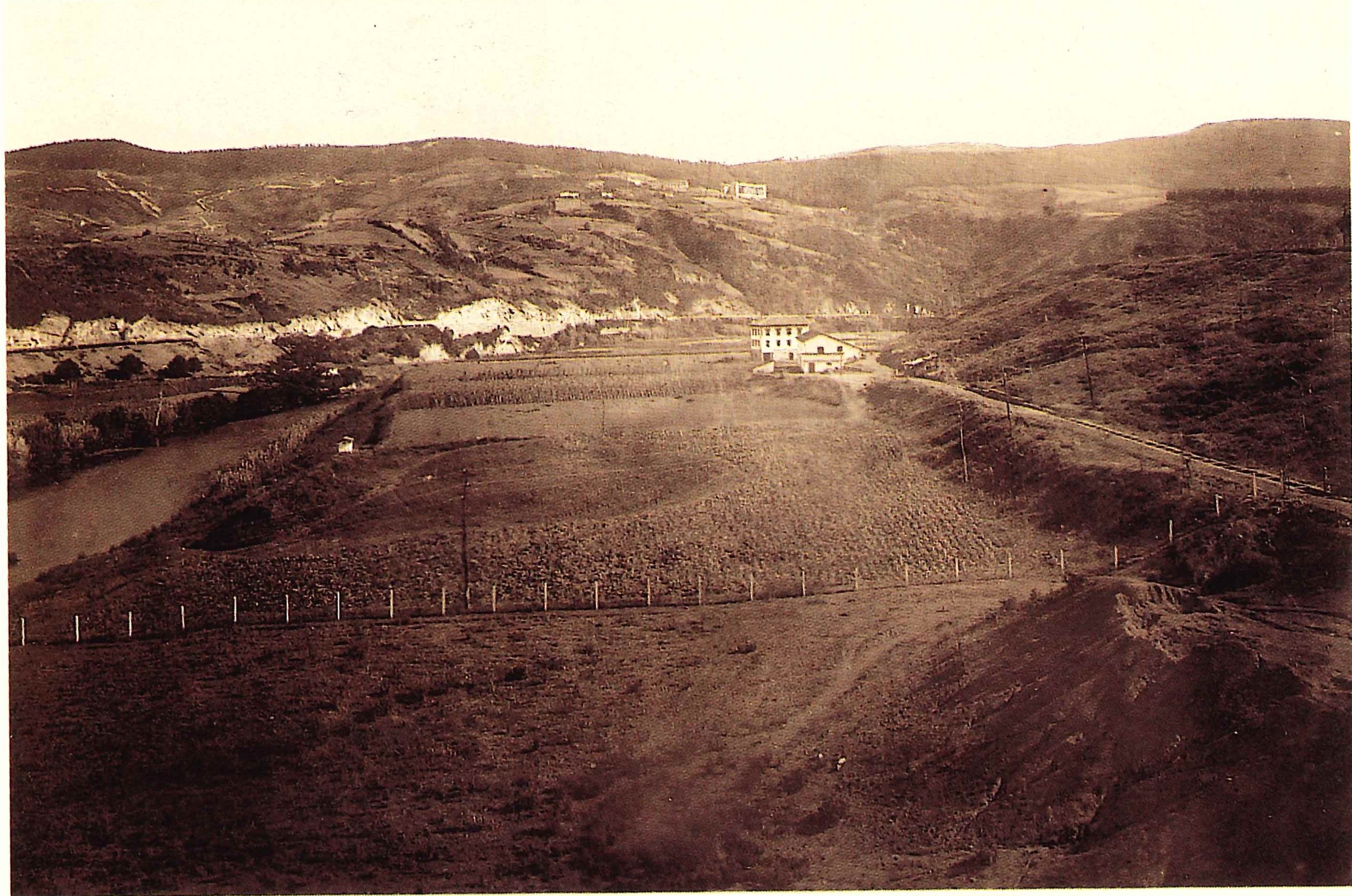Huertas en la Península de Leguizamón pertenecientes a Santa Ana y donde tenía una granja