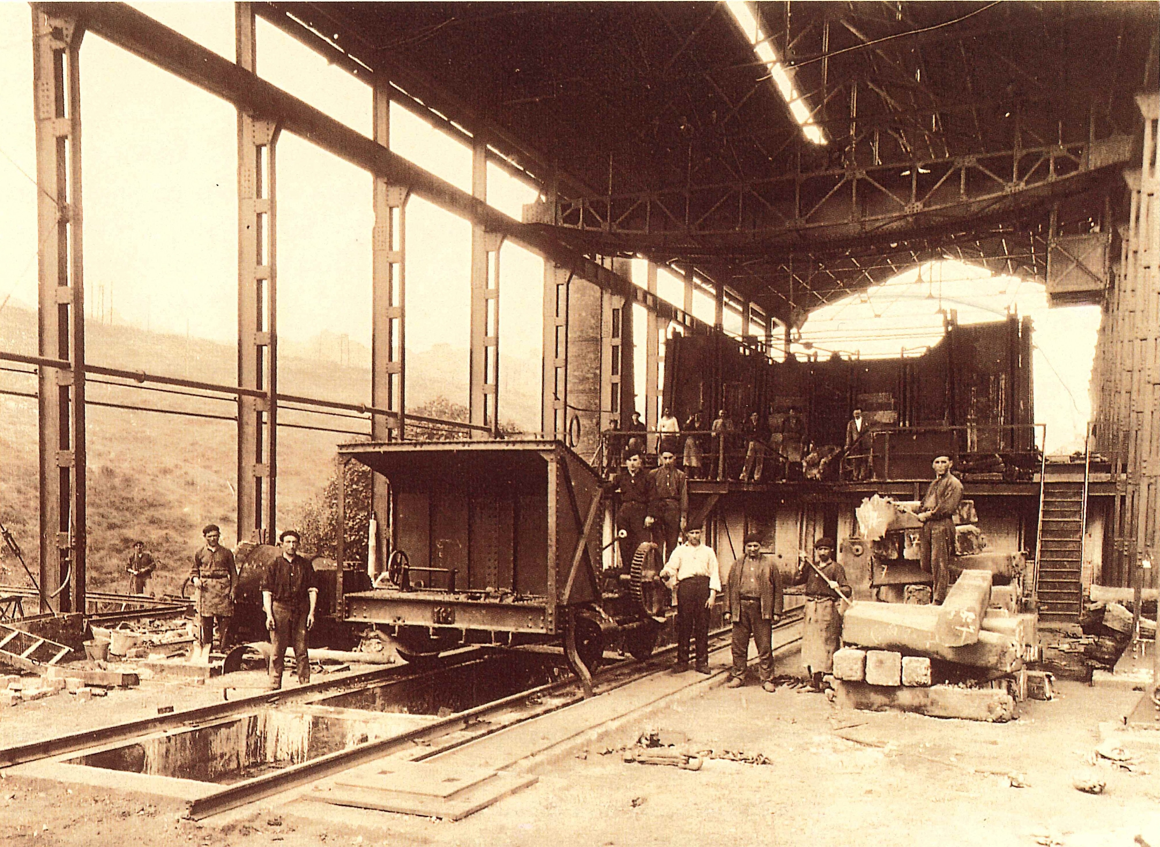 Obreros del horno Martin-Siemens