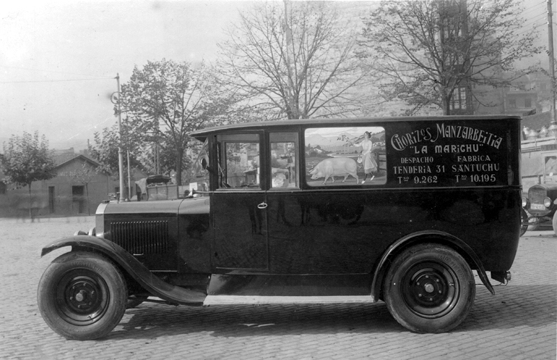Coche de reparto Chorizos La Marichu 1935