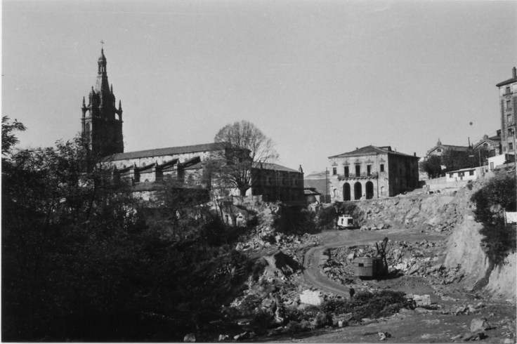 En una perspectiva más amplia empieza la destrucción