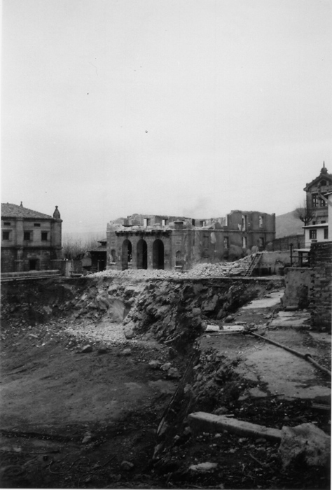 Los operarios siguen con el trabajo que les ha sido encomendad