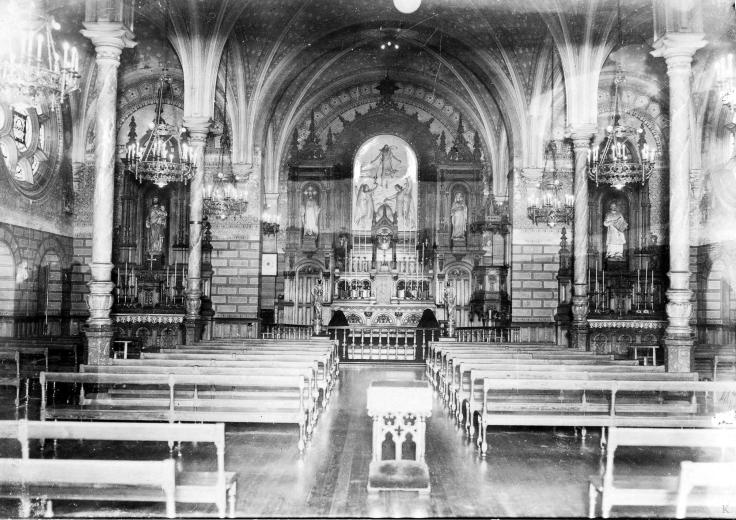 Interior de la Iglesia del Colegio de los Ángeles Custodios de Bilbao. 1936