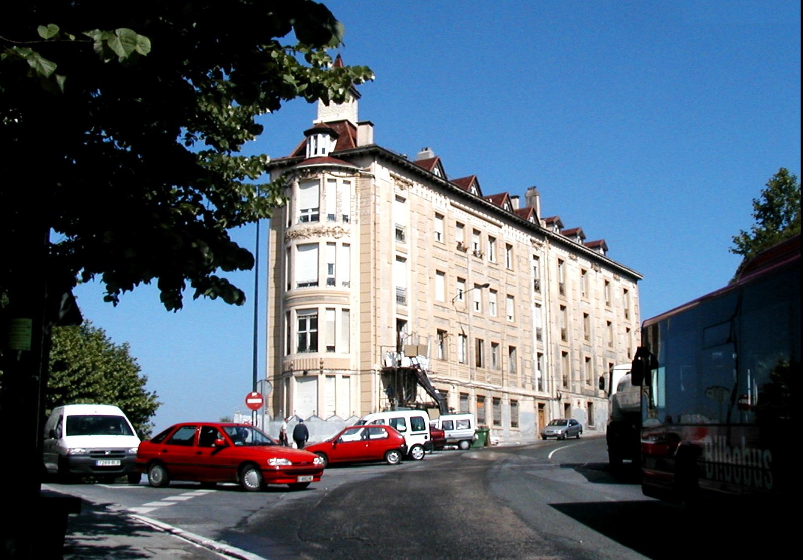 OLYMPUS DIGITAL CAMERA