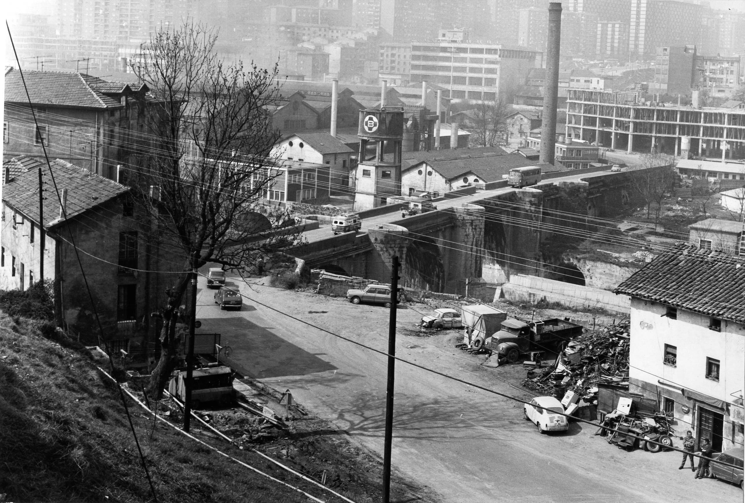 Fábrica de Santa Ana de Bolueta. Reverso: puente del "Boquete"