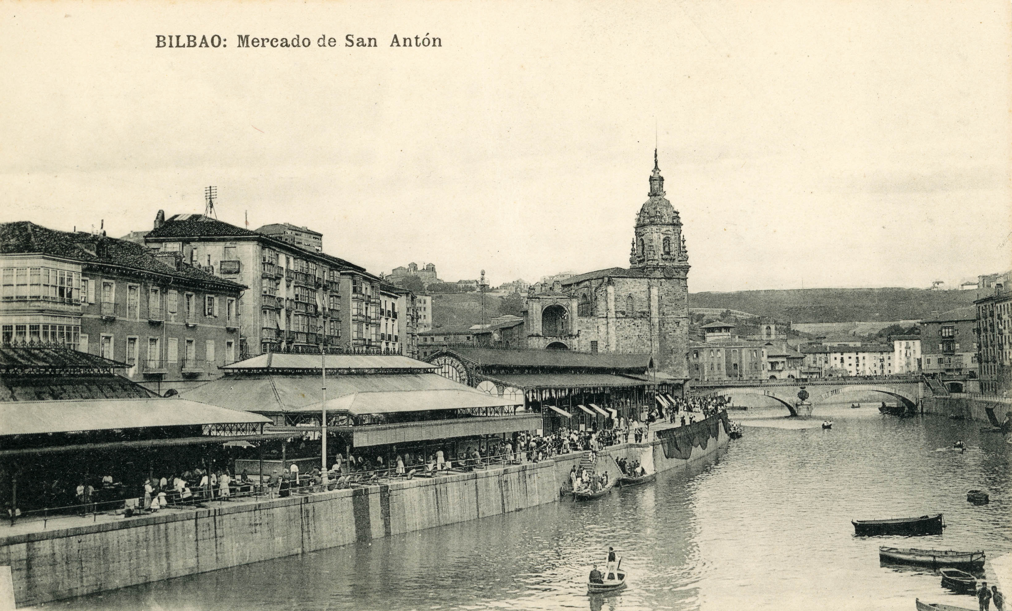 Antiguo mercado de la Plaza Vieja, Puente e Iglesia de San Antó