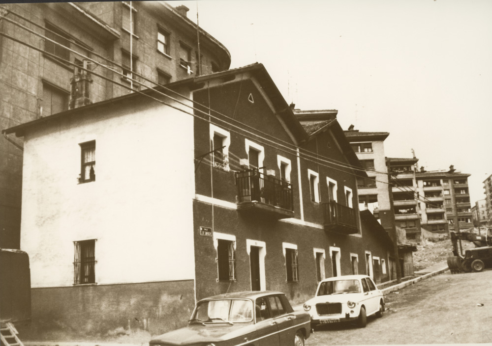 Viviendas del camino de Beguiris.