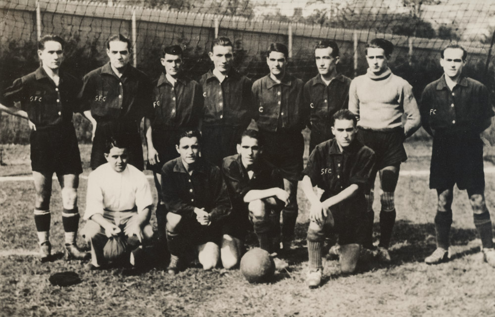 Santuchu F.C. en la inauguración del campo Cruce Verde después