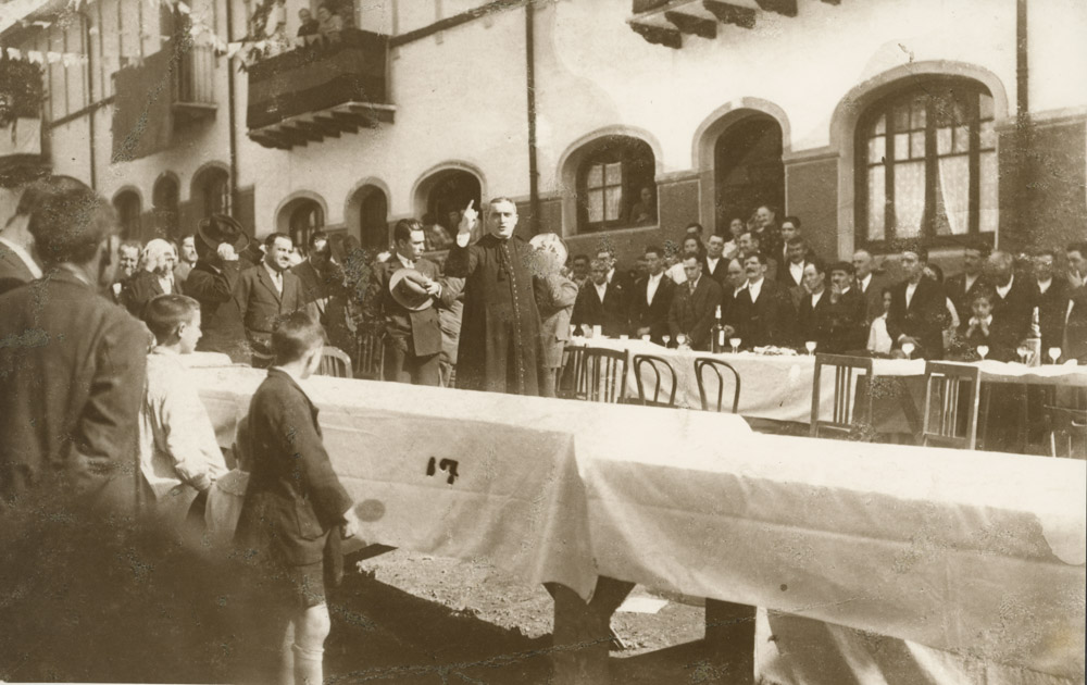 arriada Unión Begoñesa... año 1927 entrega primeras casas. Te