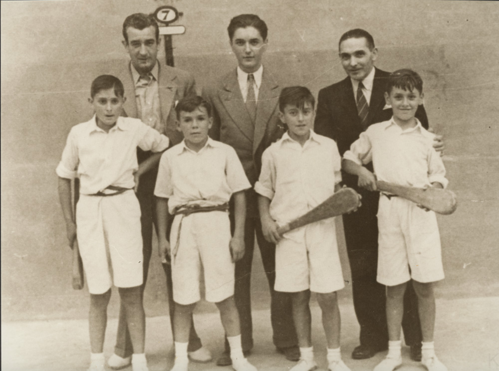 Tomás , Begoñés V, Begoñés  IV de paisano , Amorebieta III,