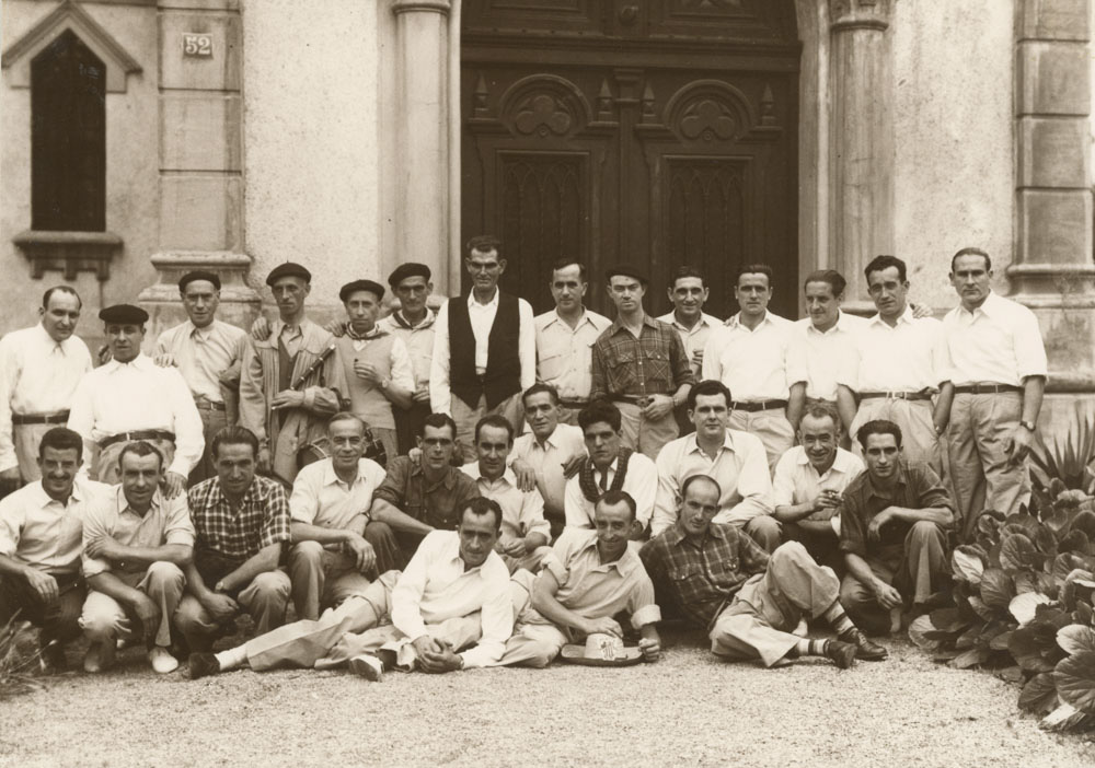 Tertulia Los Tronchos. Año ------ Junto a la ermita de San Fran